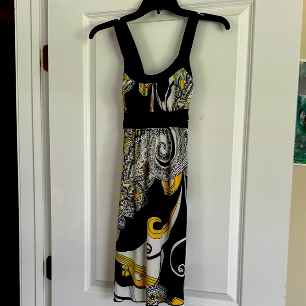 La Belle Black and Gold Midi Dress